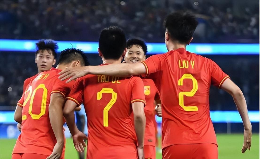 国内足坛热议:谁将夺得本赛季冠军?的简单介绍 国内足坛热议:谁将夺得本赛季冠军?的简单介绍