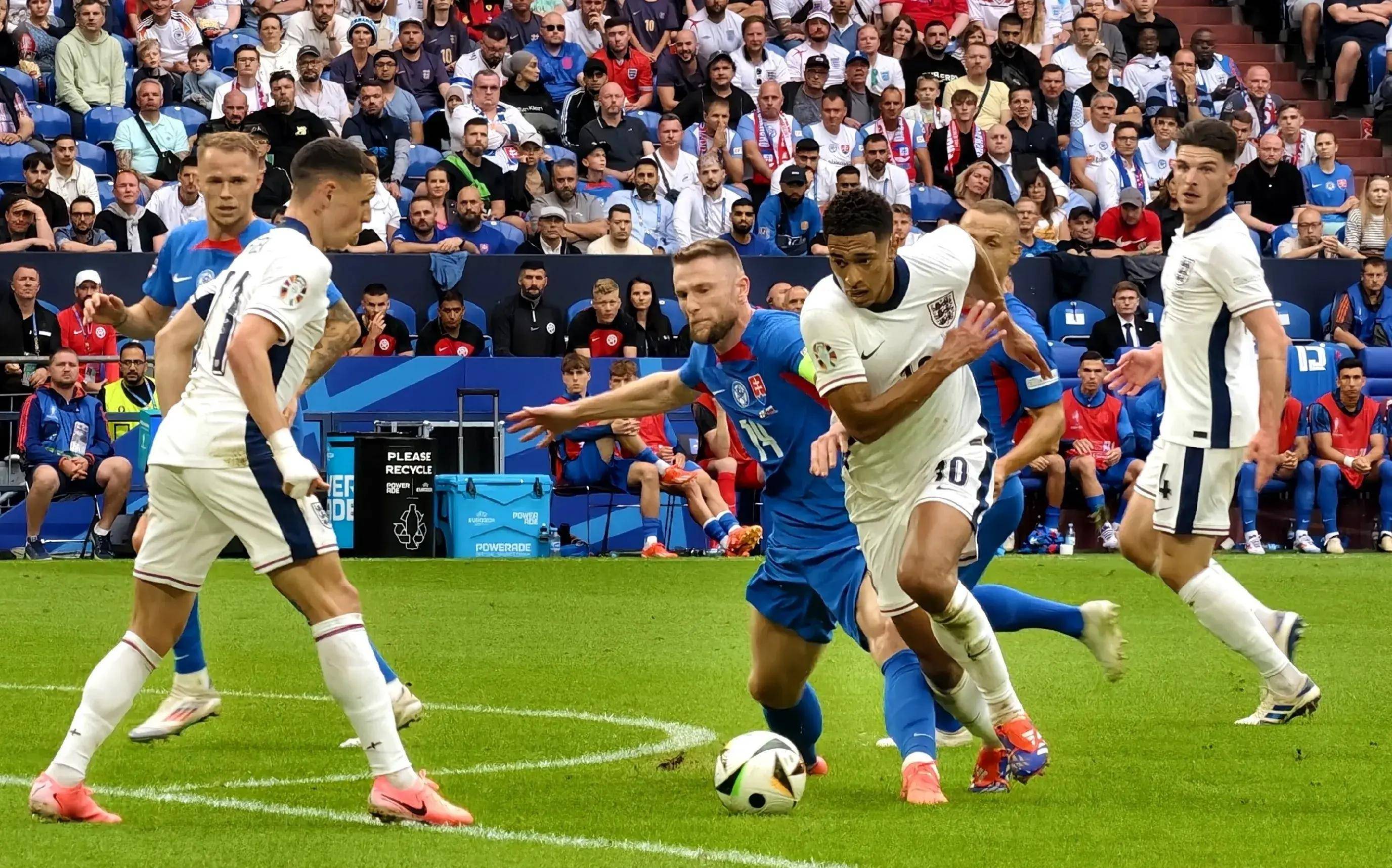 欧洲赛场:西班牙战胜瑞士,提前晋级淘汰赛阶段的简单介绍 欧洲赛场:西班牙战胜瑞士,提前晋级淘汰赛阶段的简单介绍