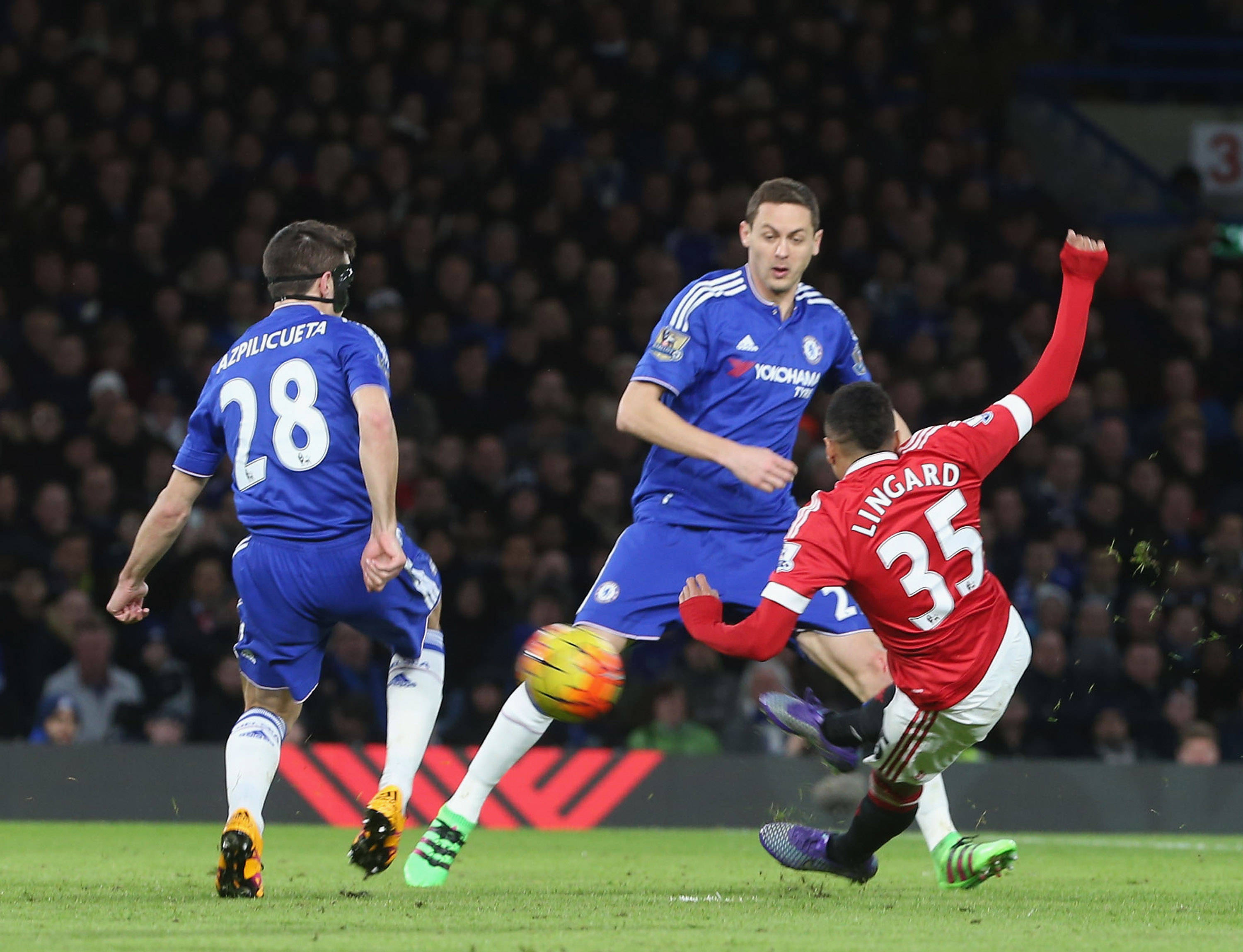 B体育教练-经典对决：曼城对阵切尔西，分出胜负风云再起的简单介绍