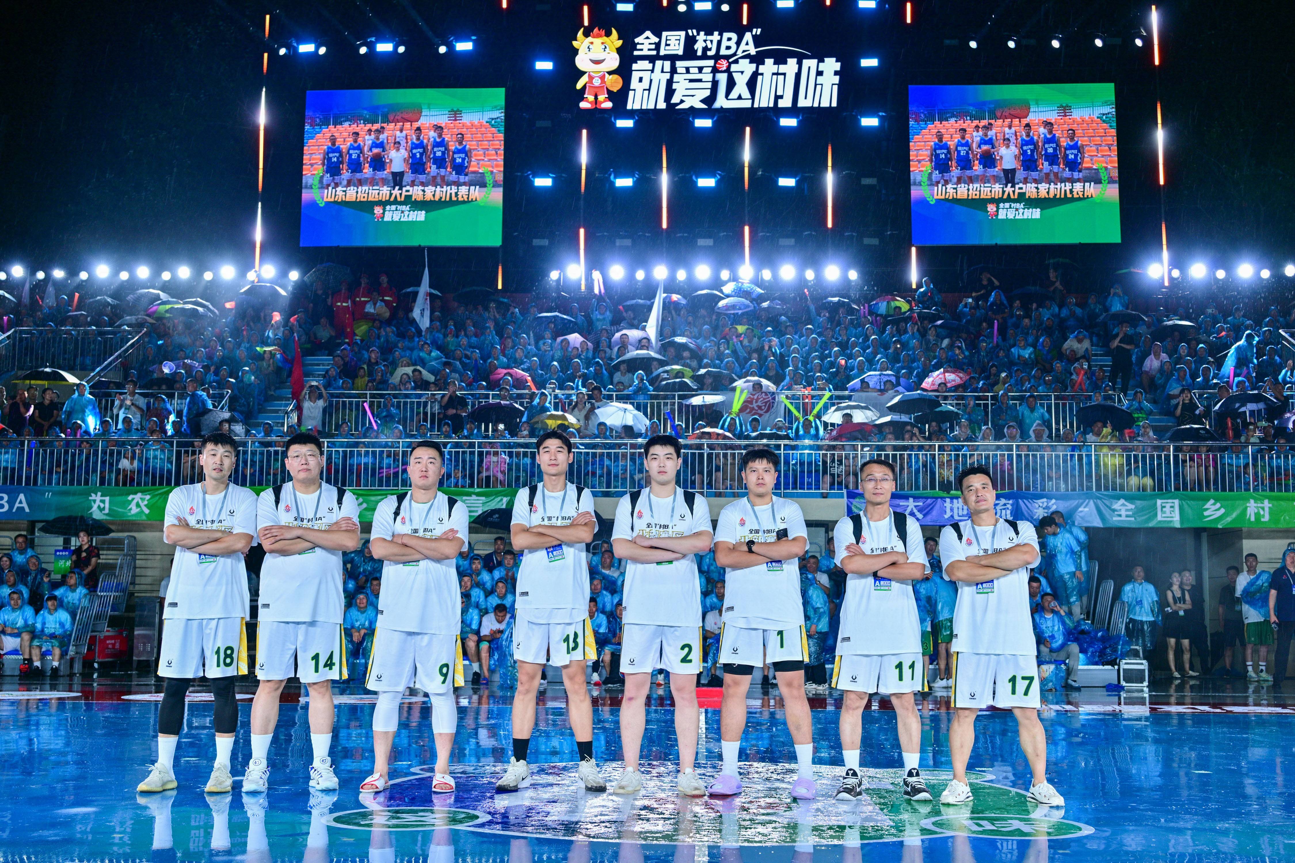 B体育下载-激烈角逐中球员们展现耐力与毅力