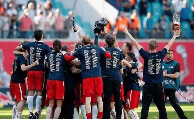 B体育竞技-包含柏林赫塔客场击败奥格斯堡，主宰全场的词条