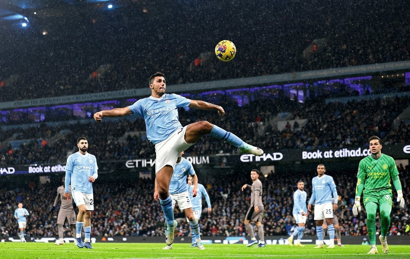 曼城客场负于弱旅,卫冠悬念增加的简单介绍 曼城客场负于弱旅,卫冠悬念增加的简单介绍