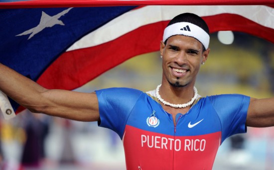 俄罗斯选手在田径比赛中夺得银牌