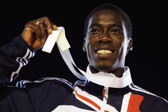 俄罗斯选手在田径比赛中夺得银牌 俄罗斯选手在田径比赛中夺得银牌