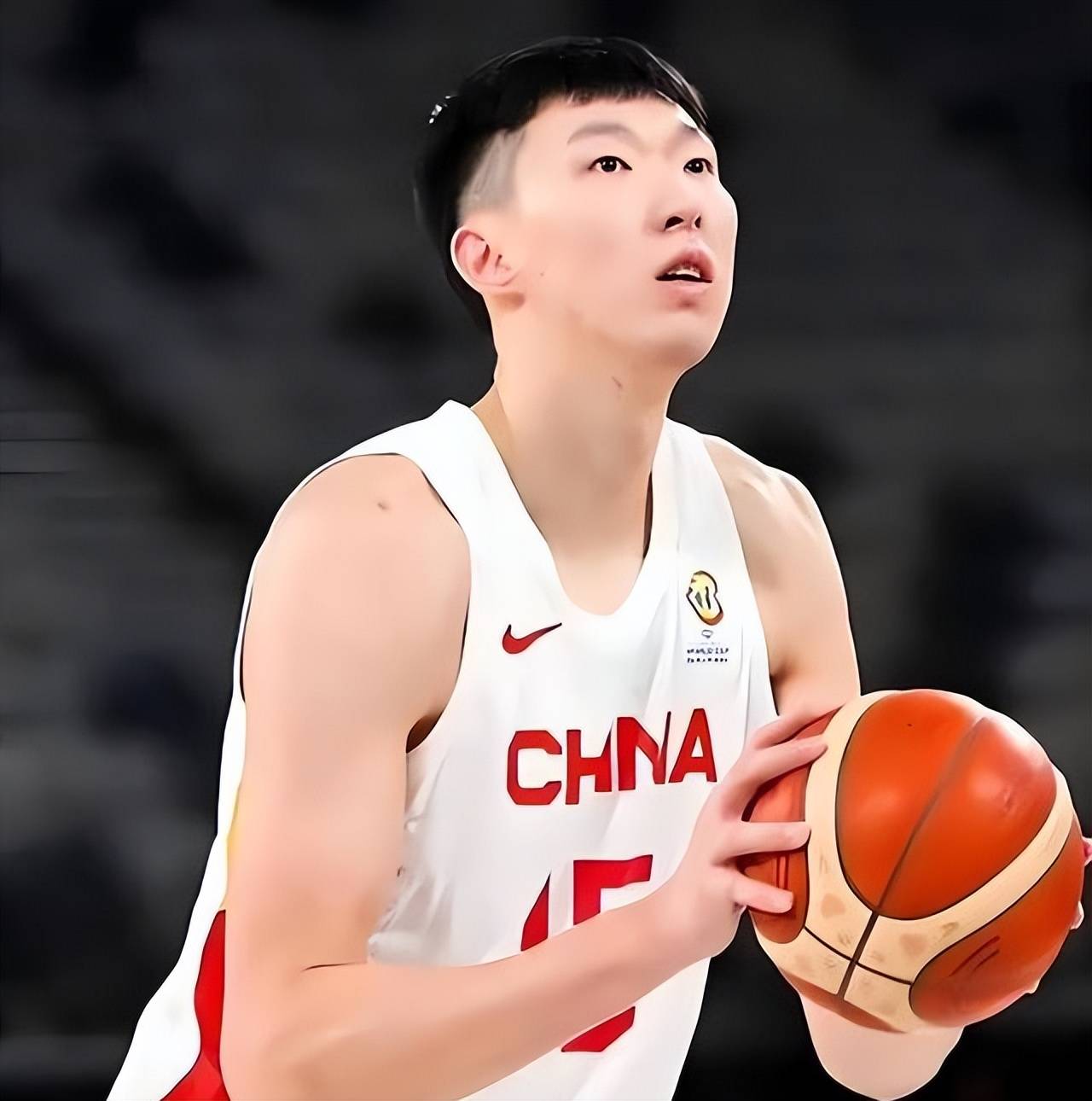 B体育官方-周琦因伤缺席多场比赛，球队遭遇战绩下滑的简单介绍