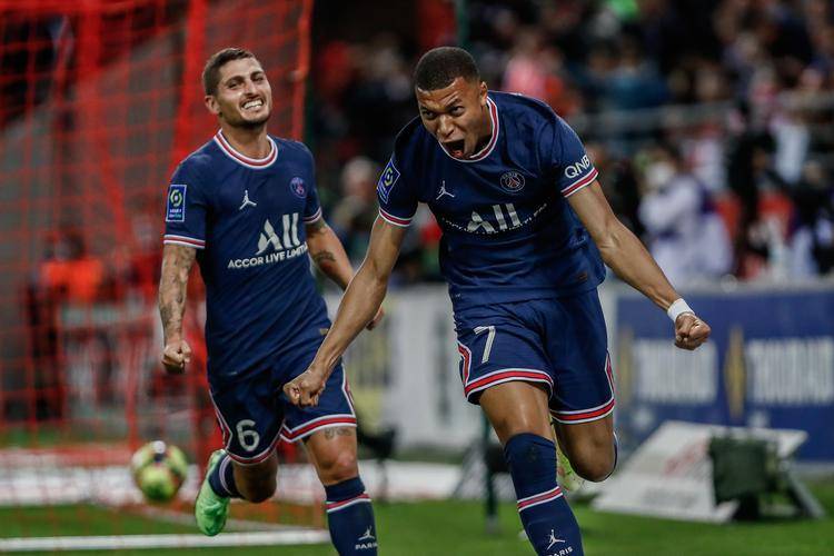 斯特拉斯堡客场大胜,法甲争冠力压巴黎的简单介绍 斯特拉斯堡客场大胜,法甲争冠力压巴黎的简单介绍