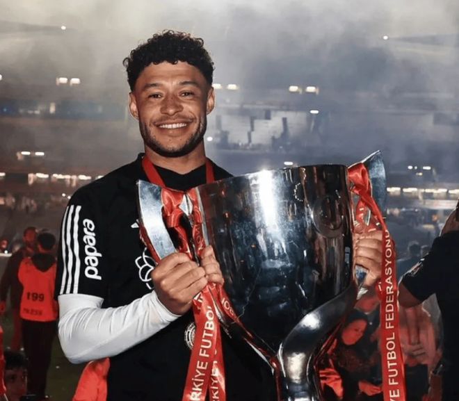 张伯伦建功造胜,利物浦大胜对手 张伯伦建功造胜,利物浦大胜对手