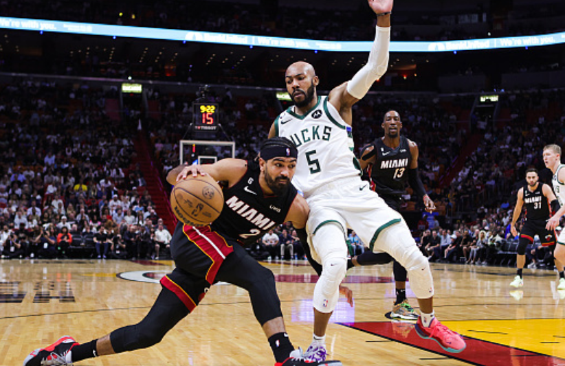 雄鹿遭遇惊险逆转,惜败76人 雄鹿遭遇惊险逆转,惜败76人