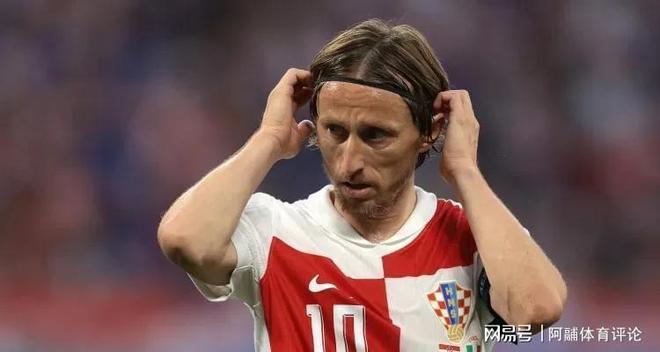 包含每场比赛都有惊喜，欧预赛精彩纷呈观众赞叹的词条